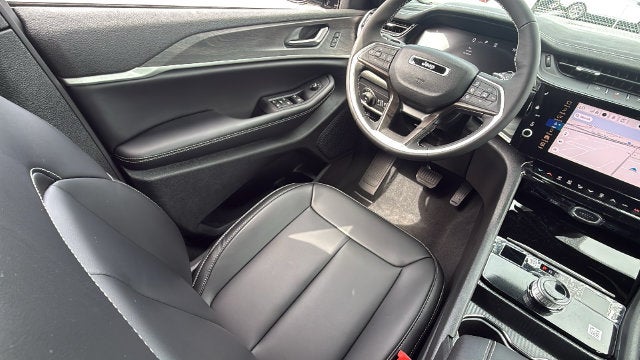 2027 Jeep Grand Cherokee GRAND CHEROKEE L LIMITED 4X2