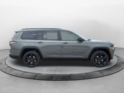 2027 Jeep Grand Cherokee GRAND CHEROKEE L LIMITED 4X2