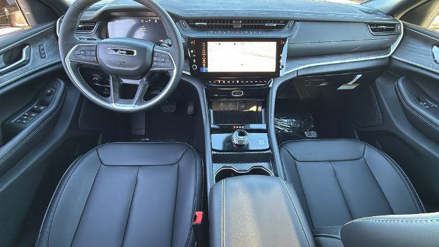 2027 Jeep Grand Cherokee GRAND CHEROKEE L LIMITED 4X2