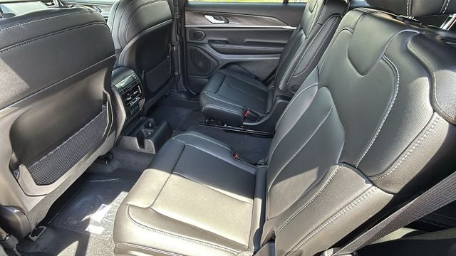 2026 Jeep Grand Cherokee GRAND CHEROKEE L LIMITED 4X2