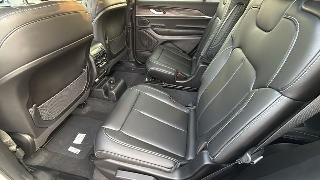 2026 Jeep Grand Cherokee GRAND CHEROKEE L LIMITED 4X2