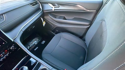 2025 Jeep Grand Cherokee GRAND CHEROKEE L LAREDO X 4X4