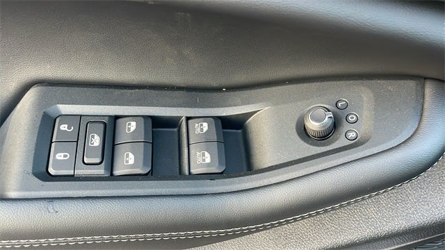 2025 Jeep Grand Cherokee GRAND CHEROKEE L LAREDO X 4X4