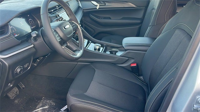 2025 Jeep Grand Cherokee GRAND CHEROKEE L LAREDO X 4X4