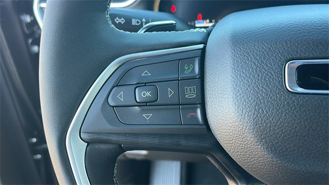 2025 Jeep Grand Cherokee GRAND CHEROKEE L LAREDO X 4X4