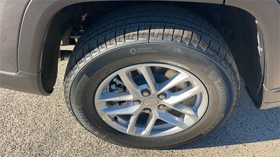 2025 Jeep Grand Cherokee GRAND CHEROKEE L LAREDO X 4X4