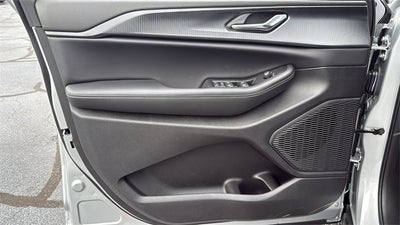 2025 Jeep Grand Cherokee GRAND CHEROKEE L LAREDO X 4X4