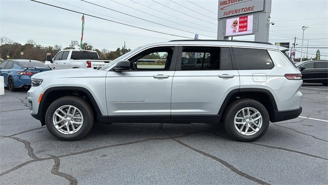 2025 Jeep Grand Cherokee GRAND CHEROKEE L LAREDO X 4X4