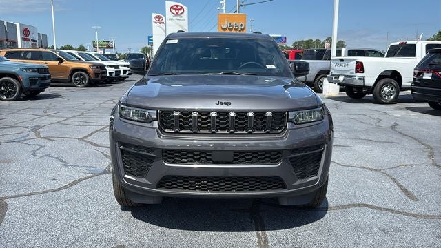 2026 Jeep Grand Cherokee GRAND CHEROKEE L LAREDO ALTITUDE 4X4