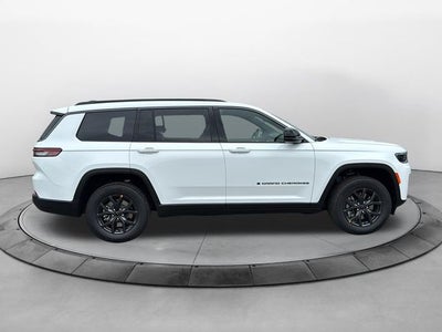 2027 Jeep Grand Cherokee GRAND CHEROKEE L LAREDO ALTITUDE 4X4