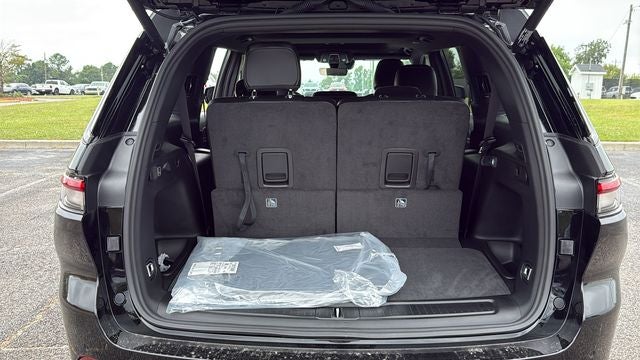 2027 Jeep Grand Cherokee GRAND CHEROKEE L LAREDO ALTITUDE 4X4