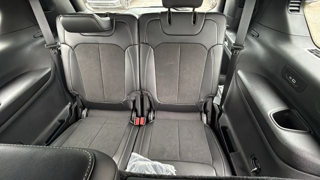 2027 Jeep Grand Cherokee GRAND CHEROKEE L LAREDO ALTITUDE 4X4