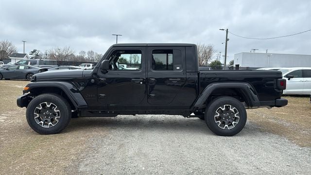 2026 Jeep Gladiator GLADIATOR SAHARA 4X4