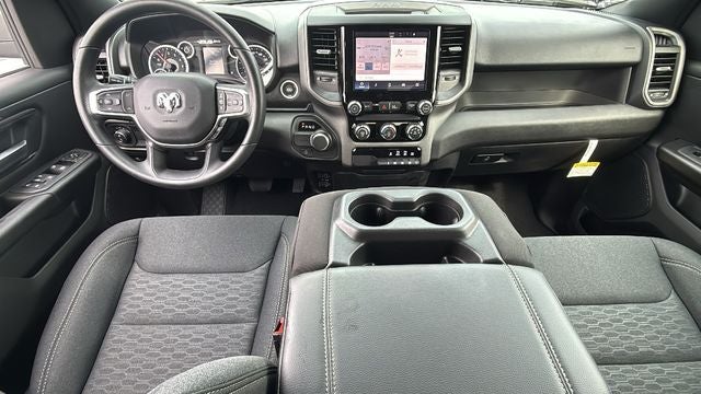 2026 RAM 1500 RAM 1500 EXPRESS QUAD CAB 4X2 6'4' BOX
