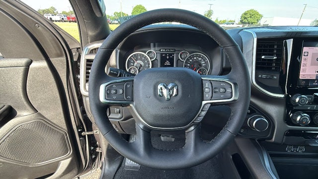 2027 RAM Ram 1500 RAM 1500 BIG HORN CREW CAB 4X2 5'7' BOX