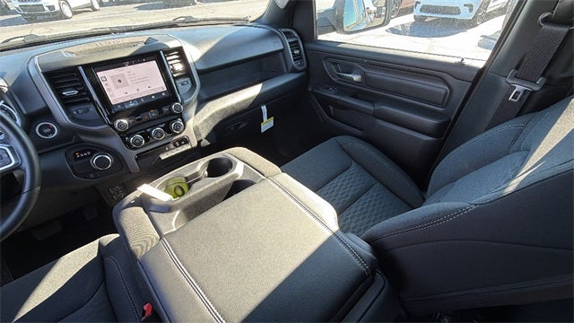 2026 RAM Ram 1500 RAM 1500 TRADESMAN QUAD CAB 4X2 6'4' BOX