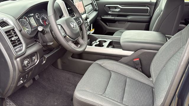 2027 RAM Ram 1500 RAM 1500 BIG HORN CREW CAB 4X4 5'7' BOX
