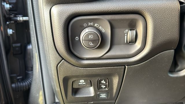 2027 RAM Ram 1500 RAM 1500 BIG HORN CREW CAB 4X4 5'7' BOX