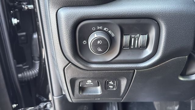 2027 RAM Ram 1500 RAM 1500 BIG HORN CREW CAB 4X4 5'7' BOX