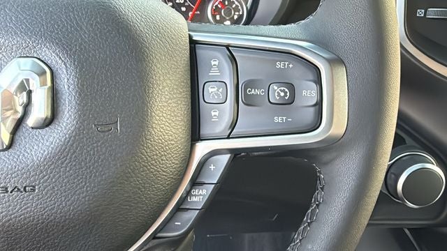 2027 RAM Ram 1500 RAM 1500 BIG HORN CREW CAB 4X4 5'7' BOX