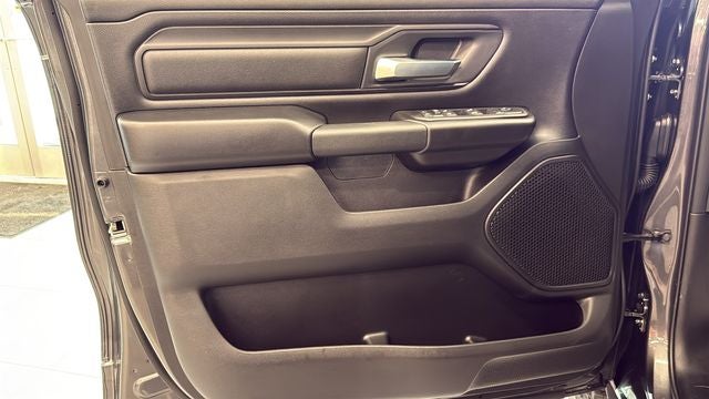 2026 RAM 1500 RAM 1500 WARLOCK CREW CAB 4X4 5'7' BOX