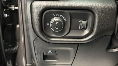 2026 RAM 1500 RAM 1500 WARLOCK CREW CAB 4X4 5'7' BOX