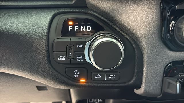 2026 RAM 1500 RAM 1500 WARLOCK CREW CAB 4X4 5'7' BOX
