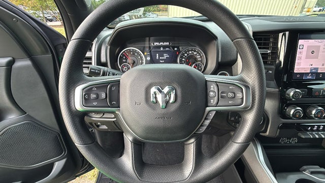 2027 RAM Ram 1500 RAM 1500 EXPRESS CREW CAB 4X4 5'7' BOX