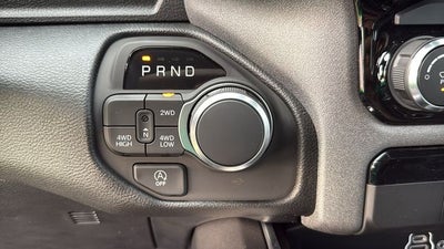 2027 RAM Ram 1500 RAM 1500 EXPRESS CREW CAB 4X4 5'7' BOX