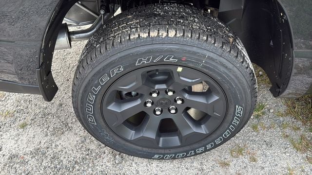 2027 RAM Ram 1500 RAM 1500 EXPRESS CREW CAB 4X4 5'7' BOX