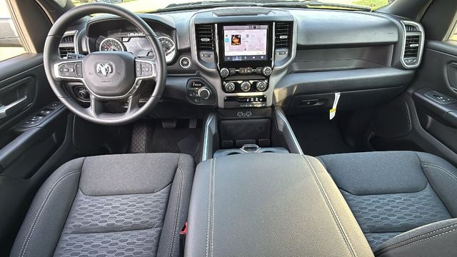 2027 RAM Ram 1500 RAM 1500 EXPRESS CREW CAB 4X4 5'7' BOX