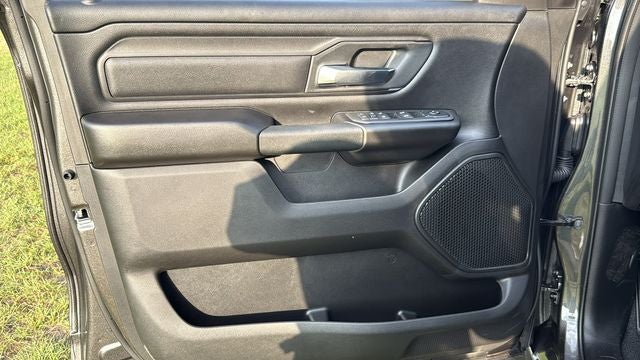 2027 RAM Ram 1500 RAM 1500 EXPRESS CREW CAB 4X4 5'7' BOX
