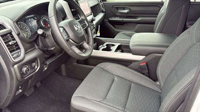 2027 RAM Ram 1500 RAM 1500 EXPRESS CREW CAB 4X4 5'7' BOX