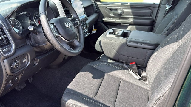 2027 RAM Ram 1500 RAM 1500 WARLOCK CREW CAB 4X4 5'7' BOX