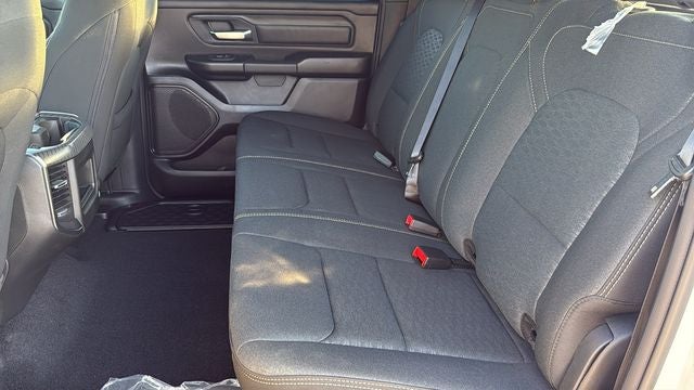 2027 RAM Ram 1500 RAM 1500 EXPRESS CREW CAB 4X4 5'7' BOX