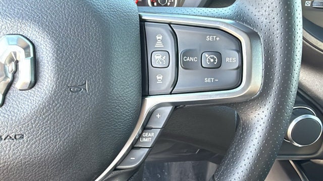 2027 RAM Ram 1500 RAM 1500 EXPRESS CREW CAB 4X4 5'7' BOX