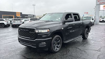 2026 RAM Ram 1500 RAM 1500 EXPRESS CREW CAB 4X4 5'7' BOX
