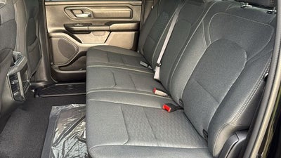 2027 RAM Ram 1500 RAM 1500 EXPRESS CREW CAB 4X4 5'7' BOX