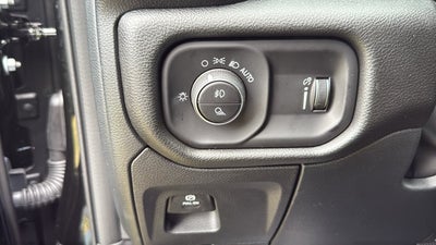 2027 RAM Ram 1500 RAM 1500 EXPRESS CREW CAB 4X4 5'7' BOX