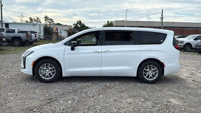 2027 Chrysler Pacifica PACIFICA SELECT
