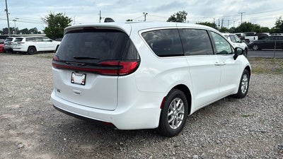 2027 Chrysler Pacifica PACIFICA SELECT