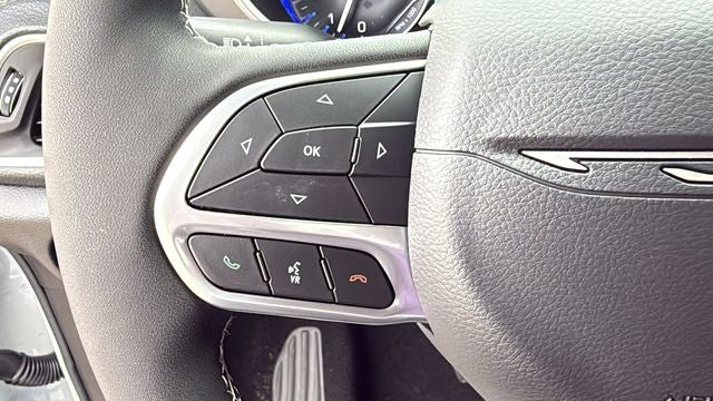 2027 Chrysler Pacifica PACIFICA SELECT