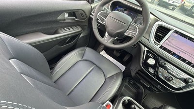 2027 Chrysler Pacifica PACIFICA SELECT