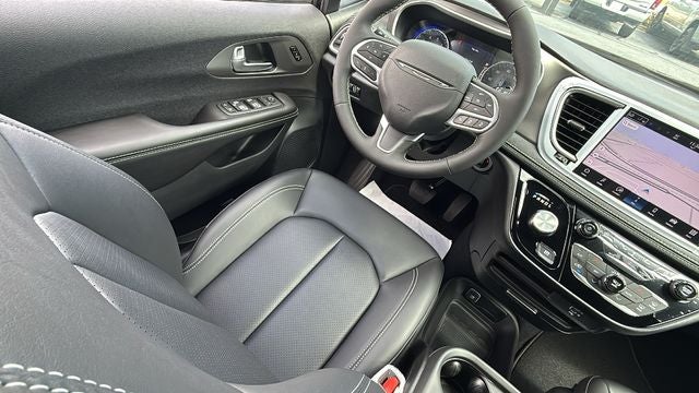 2027 Chrysler Pacifica PACIFICA SELECT