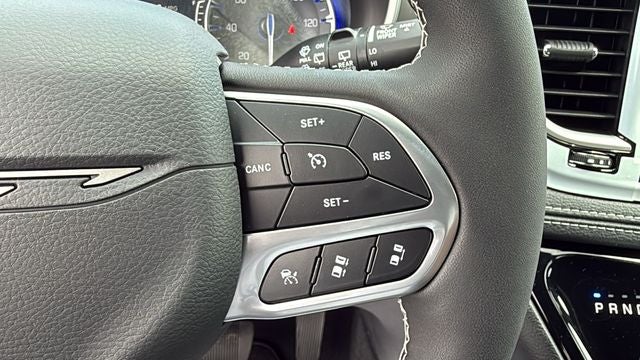 2027 Chrysler Pacifica PACIFICA SELECT