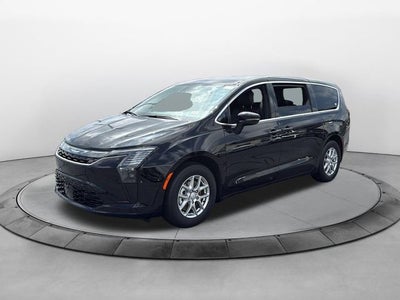 2027 Chrysler Pacifica PACIFICA SELECT