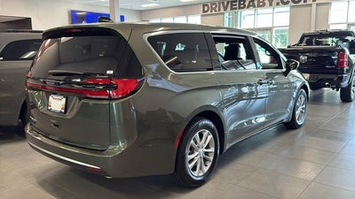 2027 Chrysler Pacifica PACIFICA SELECT