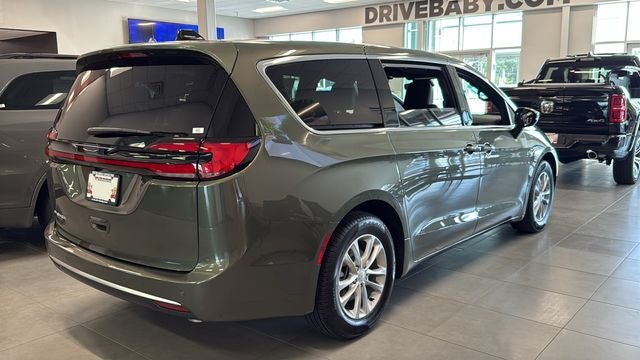 2027 Chrysler Pacifica PACIFICA SELECT