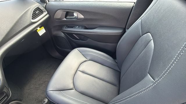 2027 Chrysler Pacifica PACIFICA LX