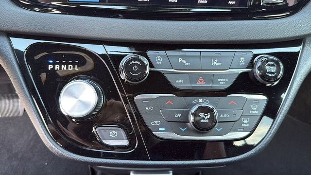 2026 Chrysler Voyager VOYAGER LX